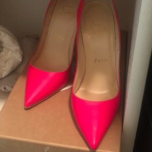 Christian Louboutin Pumps. No trades.